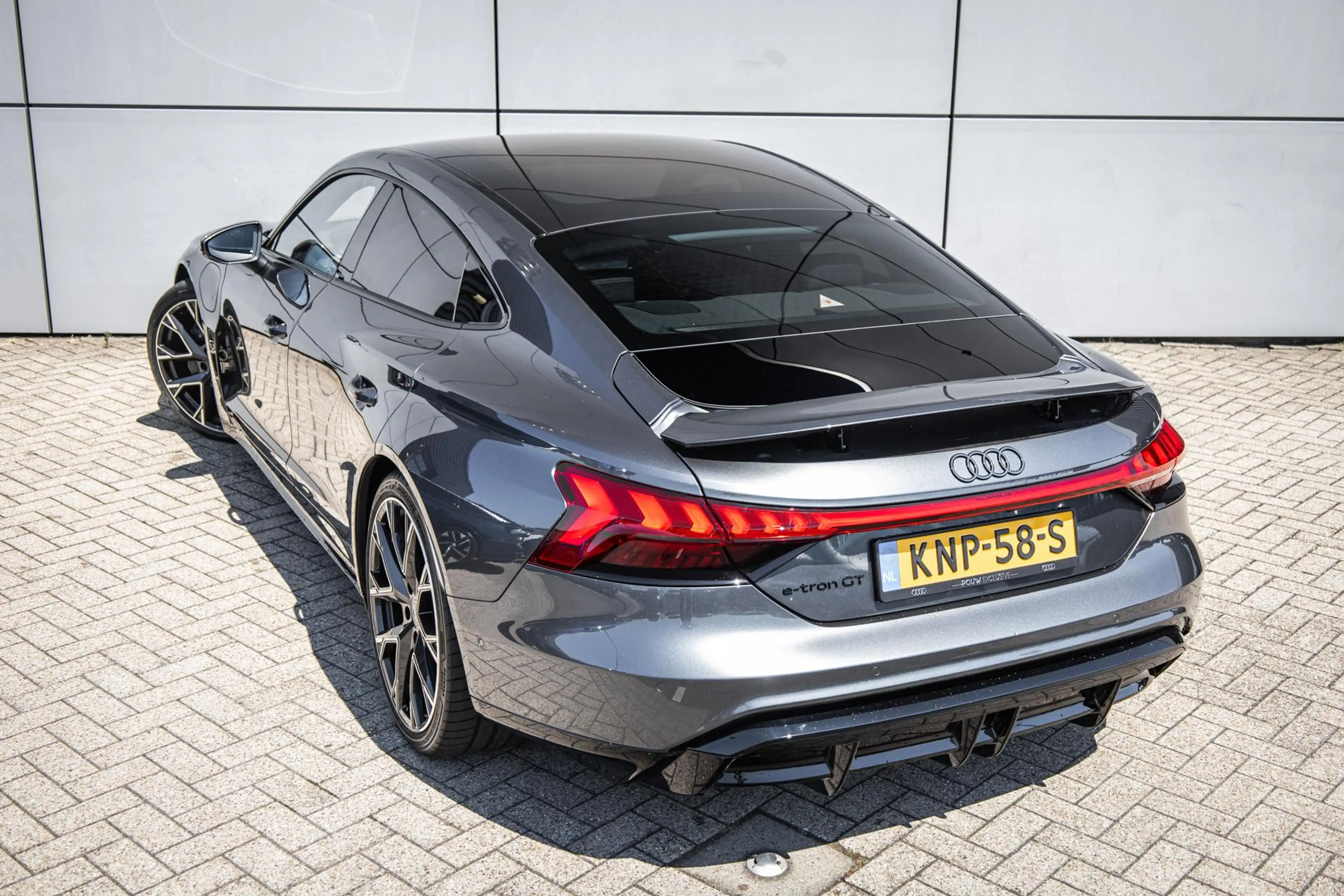 Audi e-tron GT 503pk | B&O 3D | Achterasbesturing | Autonome Park — photo 11