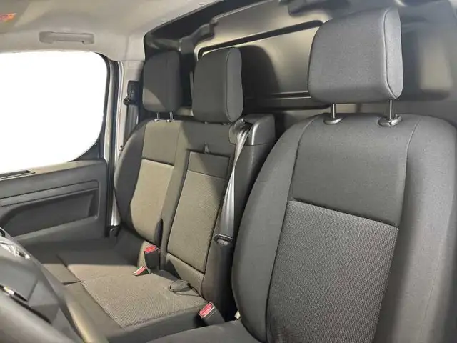 Opel Vivaro view 9