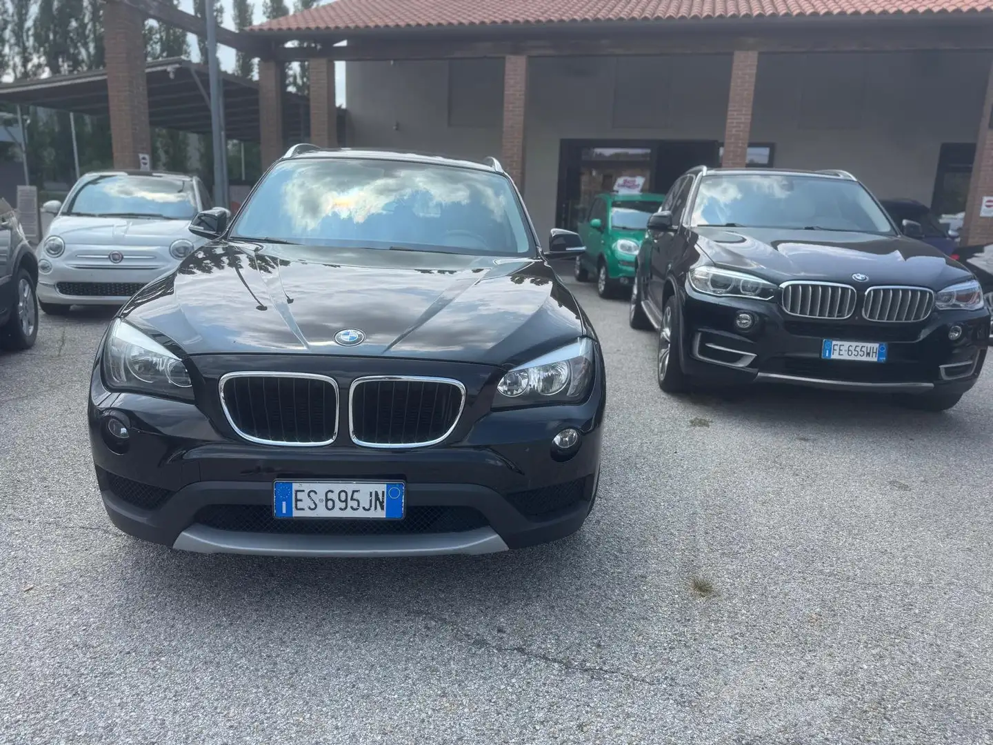 BMW X1 X1 E84 sdrive18d my12 Schwarz - 1