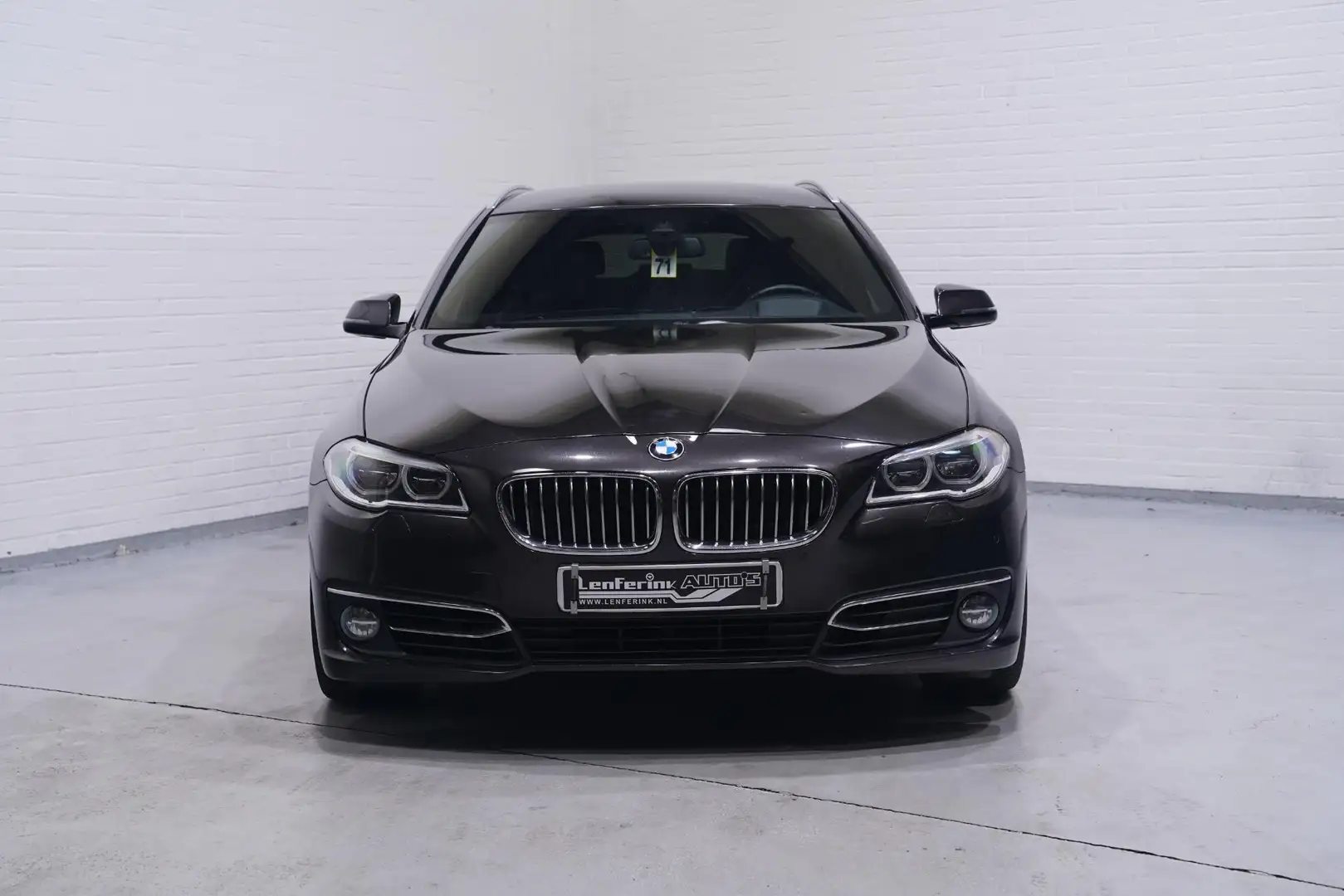 BMW 535 5-serie Touring 535d Luxury line NAP Navi Head up Marrón - 2