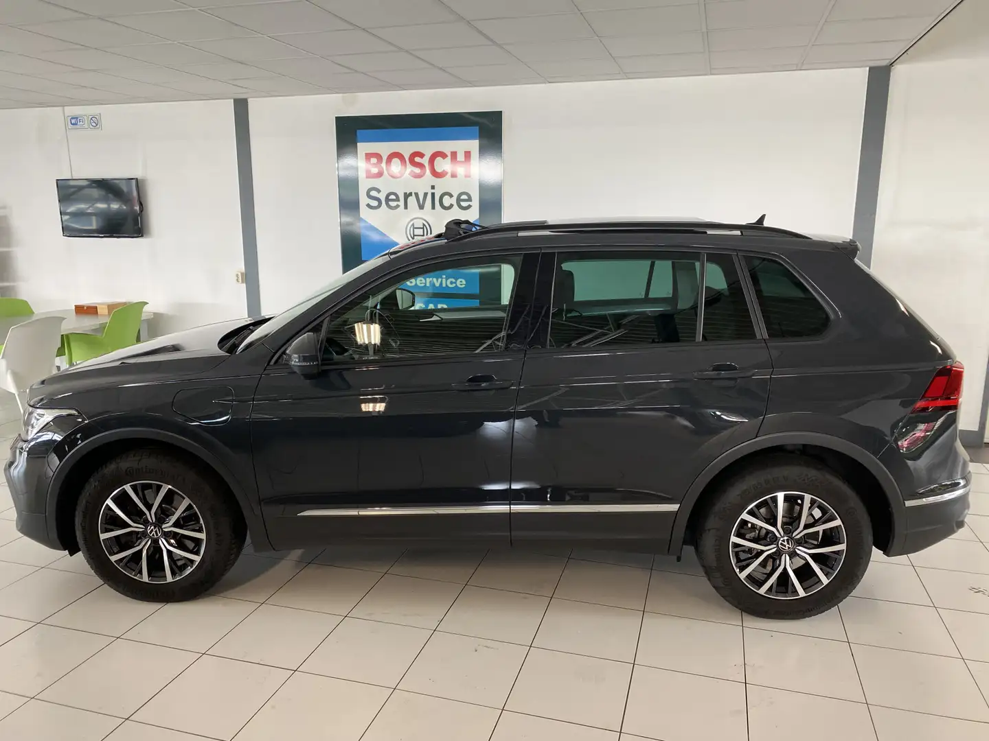 Volkswagen Tiguan 1.4 TSI eHybrid Business+ Panoramadak /Trekhaak / Grijs - 2