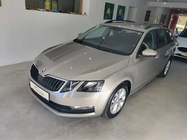 Skoda Octavia 1.6 TDI Ambition Combi *3 Jahre Garantie