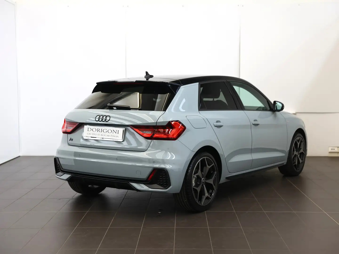 Audi A1 sportback 30 1.0 tfsi identity black 116cv s-troni Grigio - 2