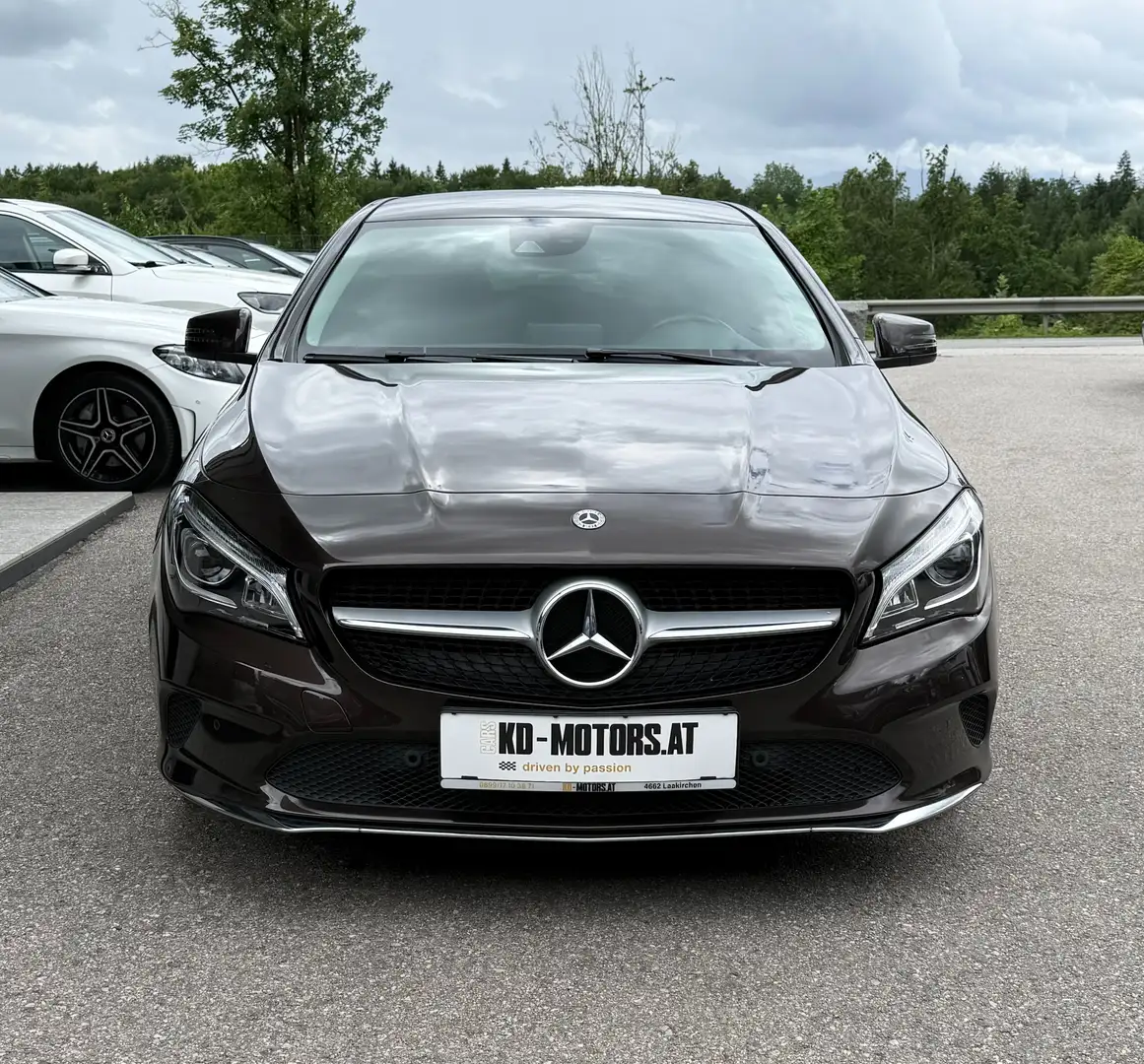 Mercedes-Benz CLA 220 d SB Aut. *Leder*Navi*AHK*RFK*SHZ* Braun - 2