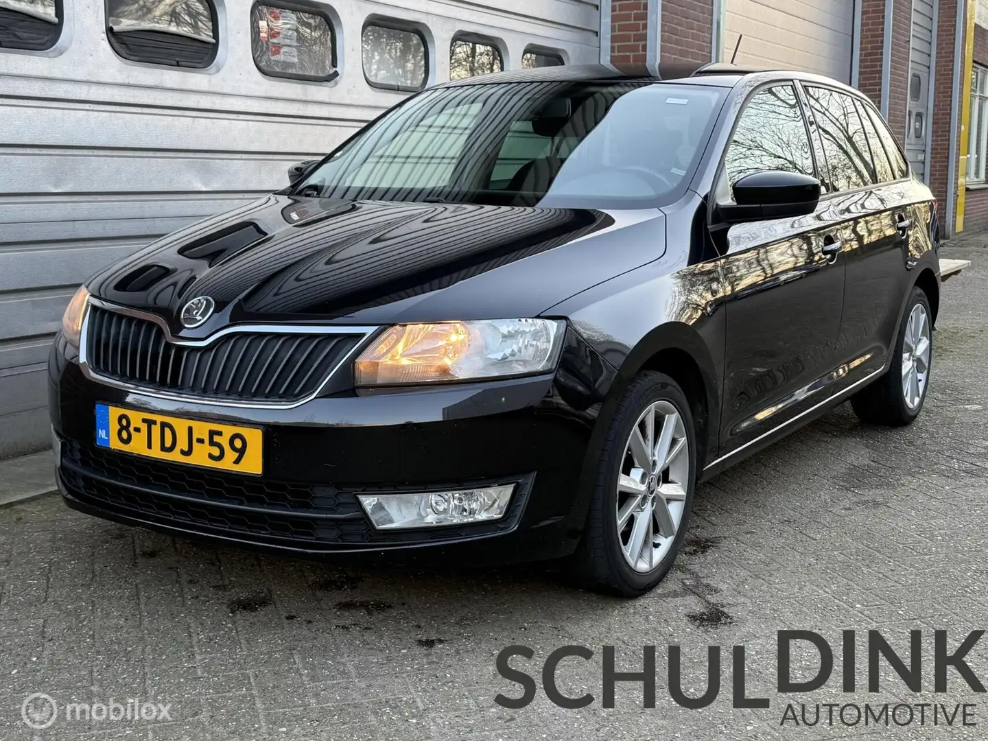 Skoda Rapid/Spaceback 1.2 TSI Greentech Ambition Businessline Pro Schwarz - 2