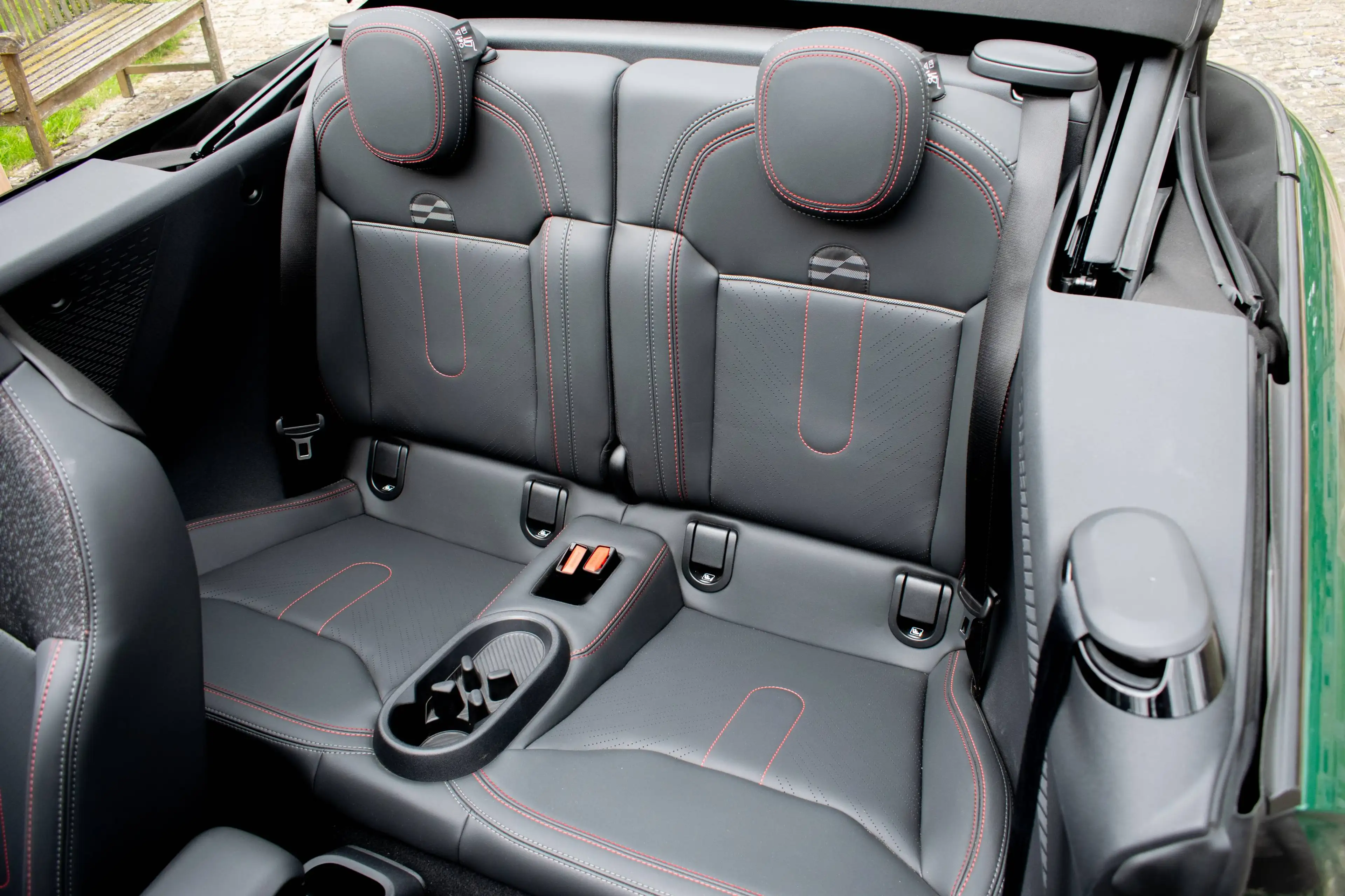 MINI Cooper C Cabrio Trim John Cooper Works, Pack M, Driving Assistant Plus. — photo 13