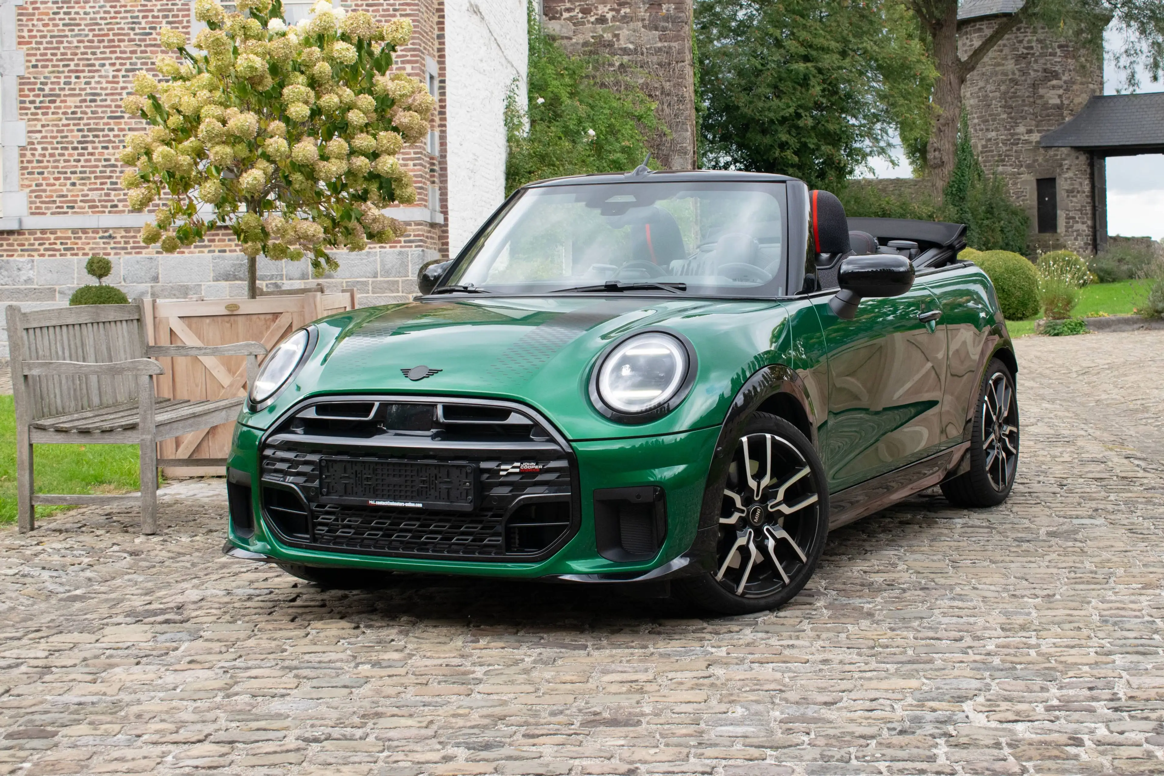 MINI Cooper C Cabrio Trim John Cooper Works, Pack M, Driving Assistant Plus. — photo 2