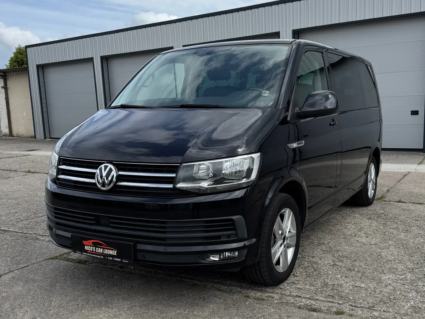 Volkswagen T6 Multivan Comfortline, Standheizung, Rückfahrkamera usw. Černá - 1