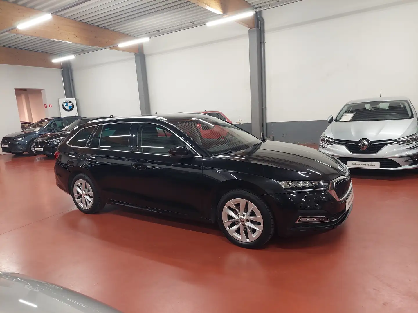 Skoda Octavia 1.5 TSi E6d + 1/2 CUIR + CAM + VIRTUAL + Keyless Zwart - 1