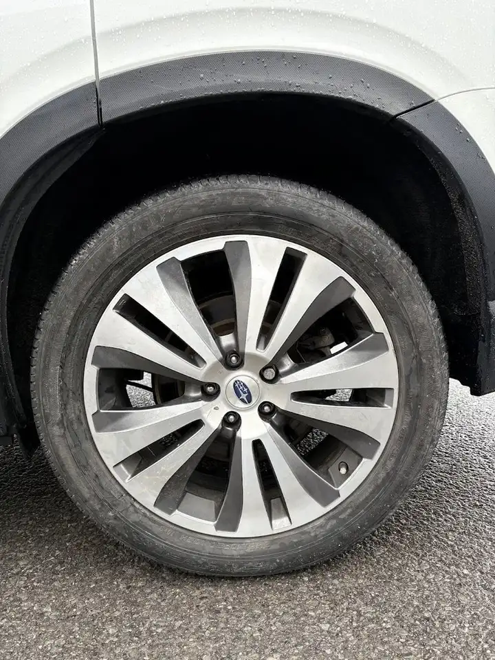 Subaru Ascent снимка Subaru Ascent