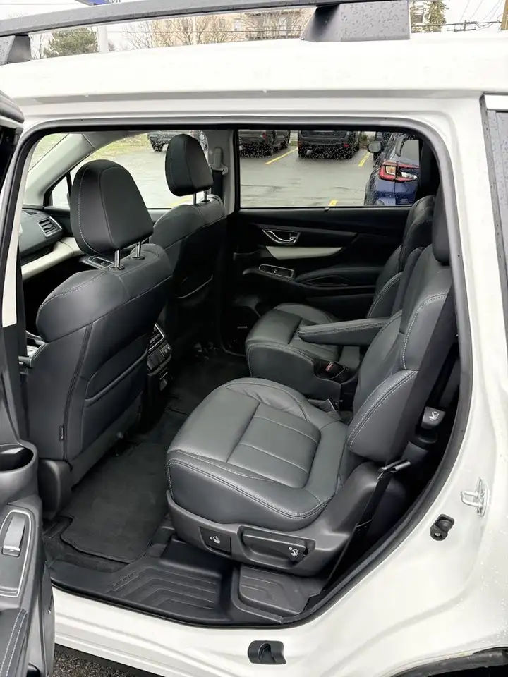 Subaru Ascent снимка Subaru Ascent
