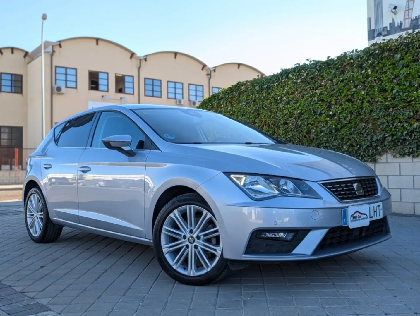 SEAT Leon 1.5 TGI GNC S&S Xcellence DSG7 130 Gris - 2