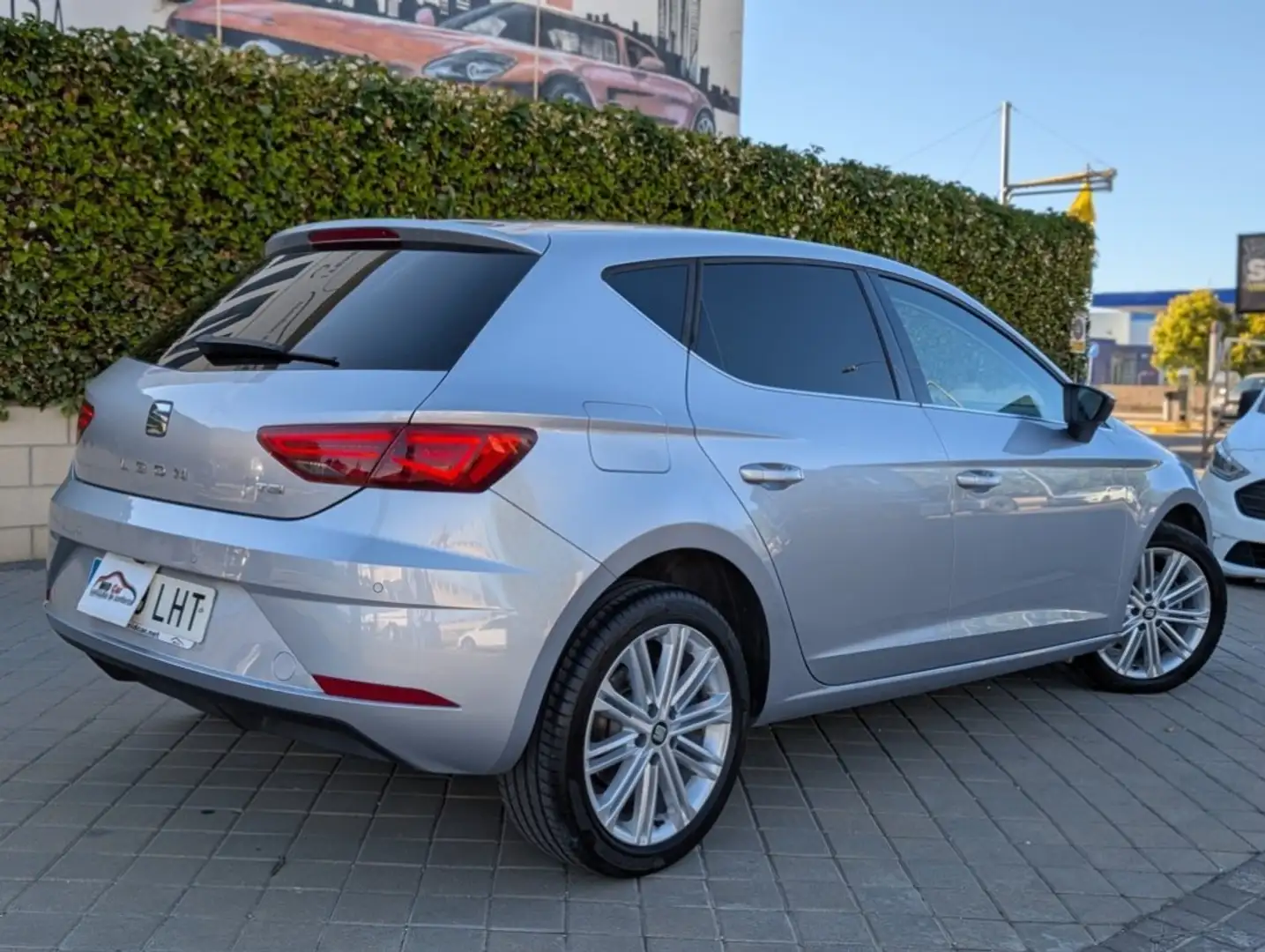 SEAT Leon 1.5 TGI GNC S&S Xcellence DSG7 130 Gris - 1
