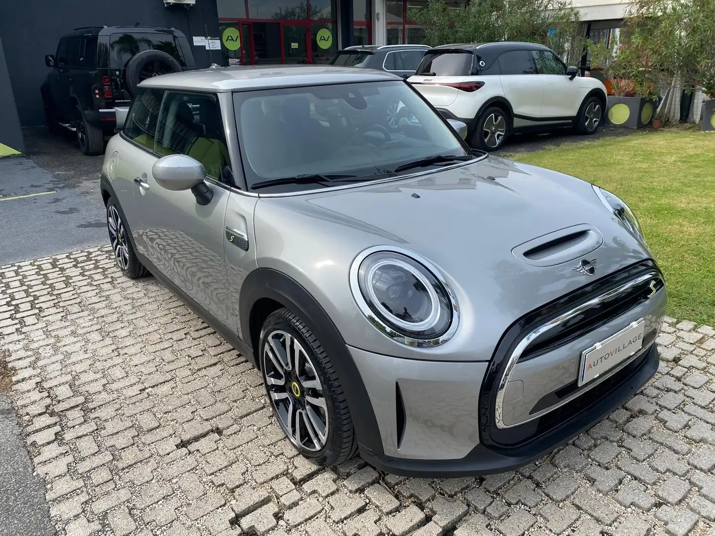 MINI Cooper SE Mini 3p Cooper SE Classic auto - 2