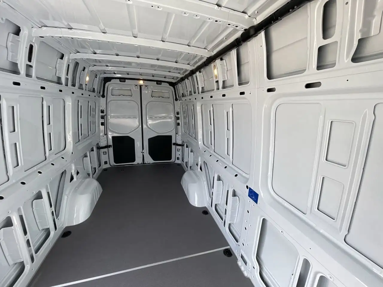 Mercedes-Benz Sprinter снимка Mercedes-Benz Sprinter