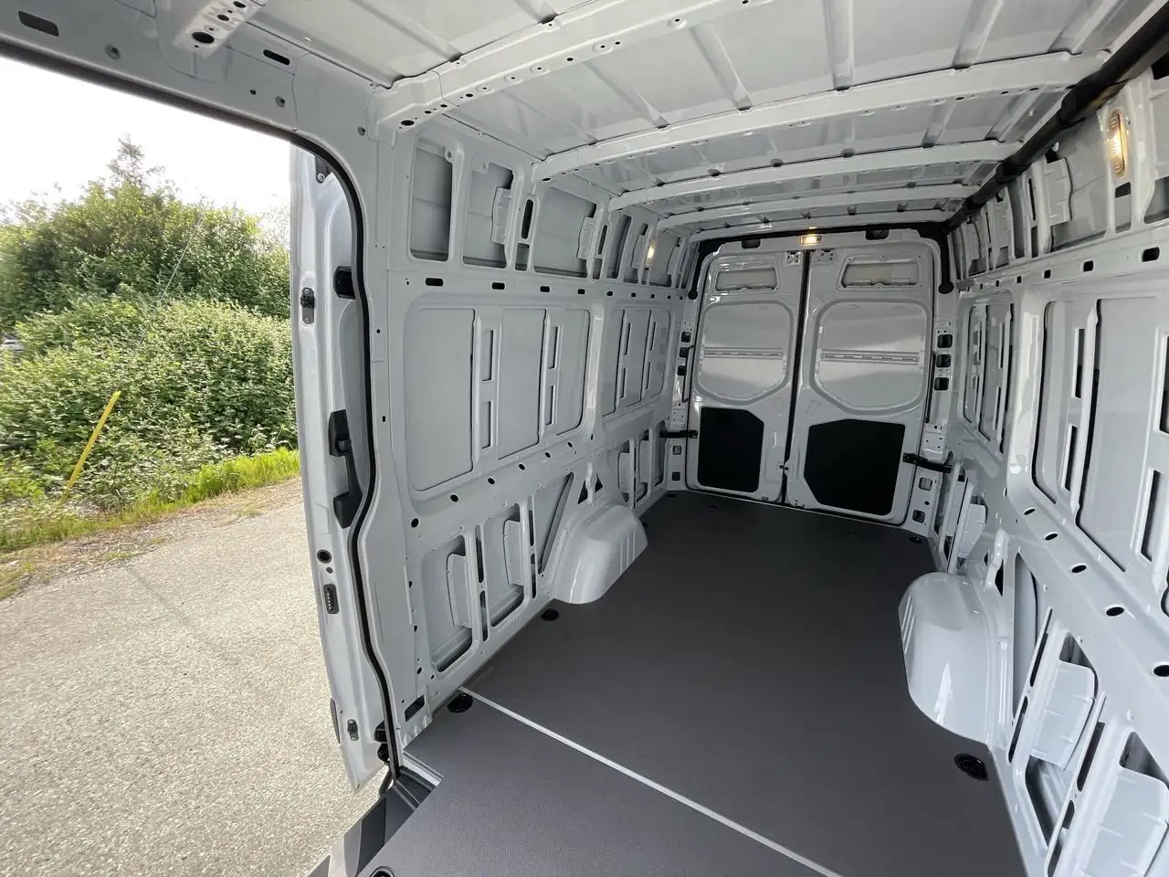 Mercedes-Benz Sprinter снимка Mercedes-Benz Sprinter