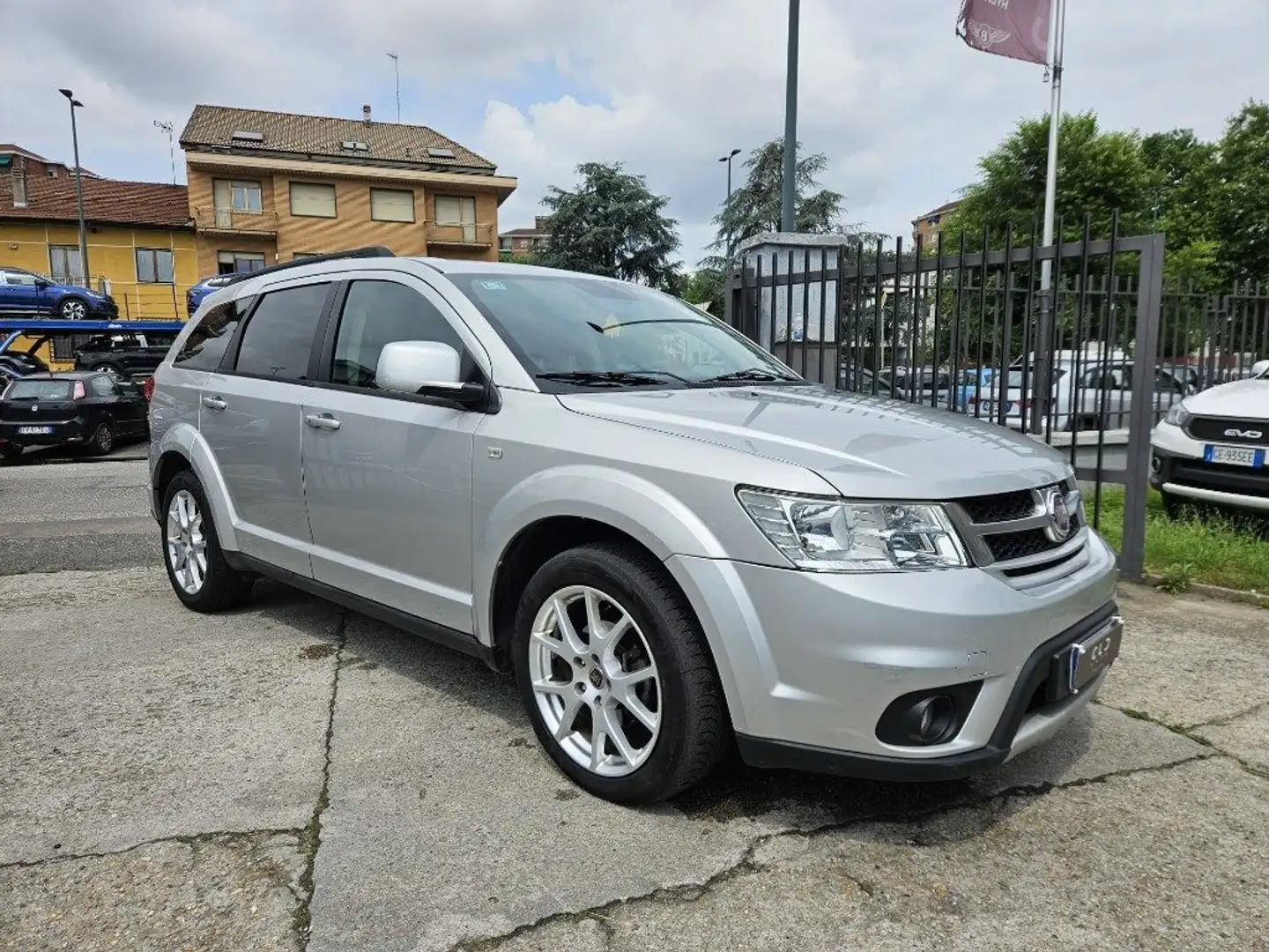 Fiat Freemont 2.0 Multijet 140 CV 7POSTI Gris - 2