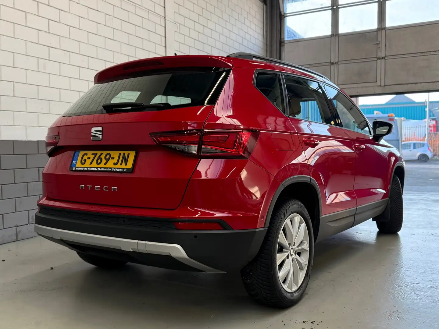 SEAT Ateca 1.5 TSI FR Business Intense Automaat Rot - 2