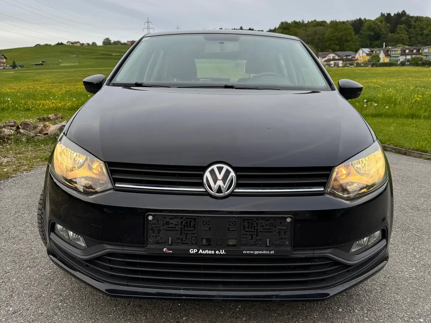 Volkswagen Polo 1,0 - Erstbesitz, Öamtc geprüft. Schwarz - 2