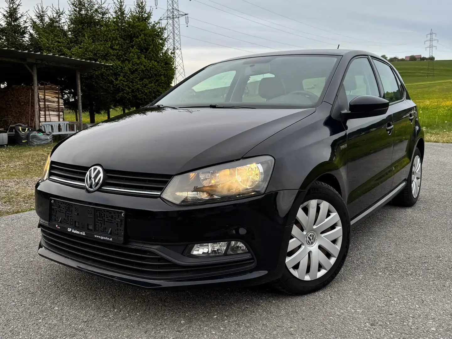 Volkswagen Polo 1,0 - Erstbesitz, Öamtc geprüft. Schwarz - 1