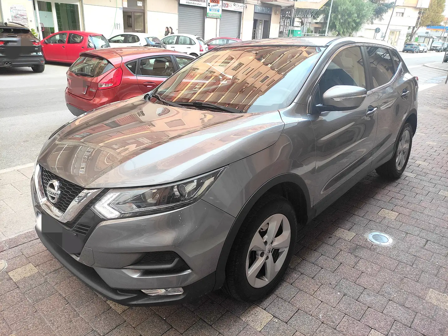 Nissan Qashqai Qashqai II 2017 1.5 dci N-Connecta 110cv Grigio - 1
