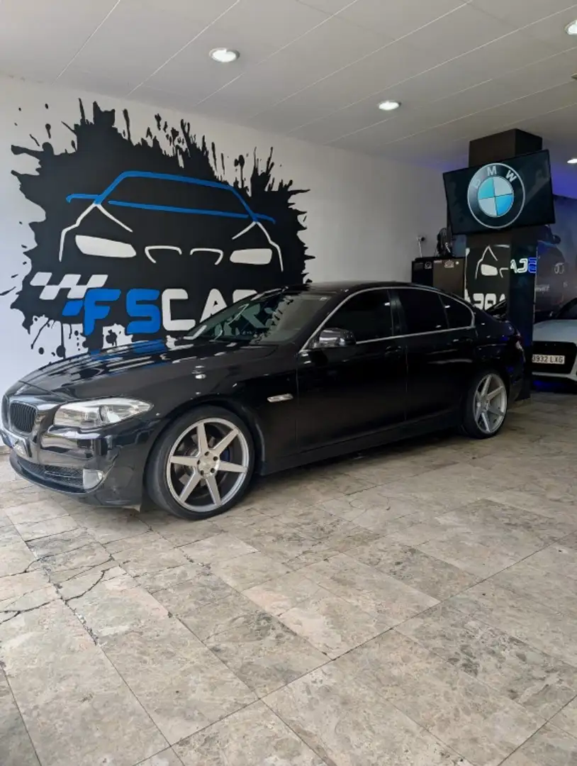 BMW 520 520d Efficient Dynamics Edition Schwarz - 1