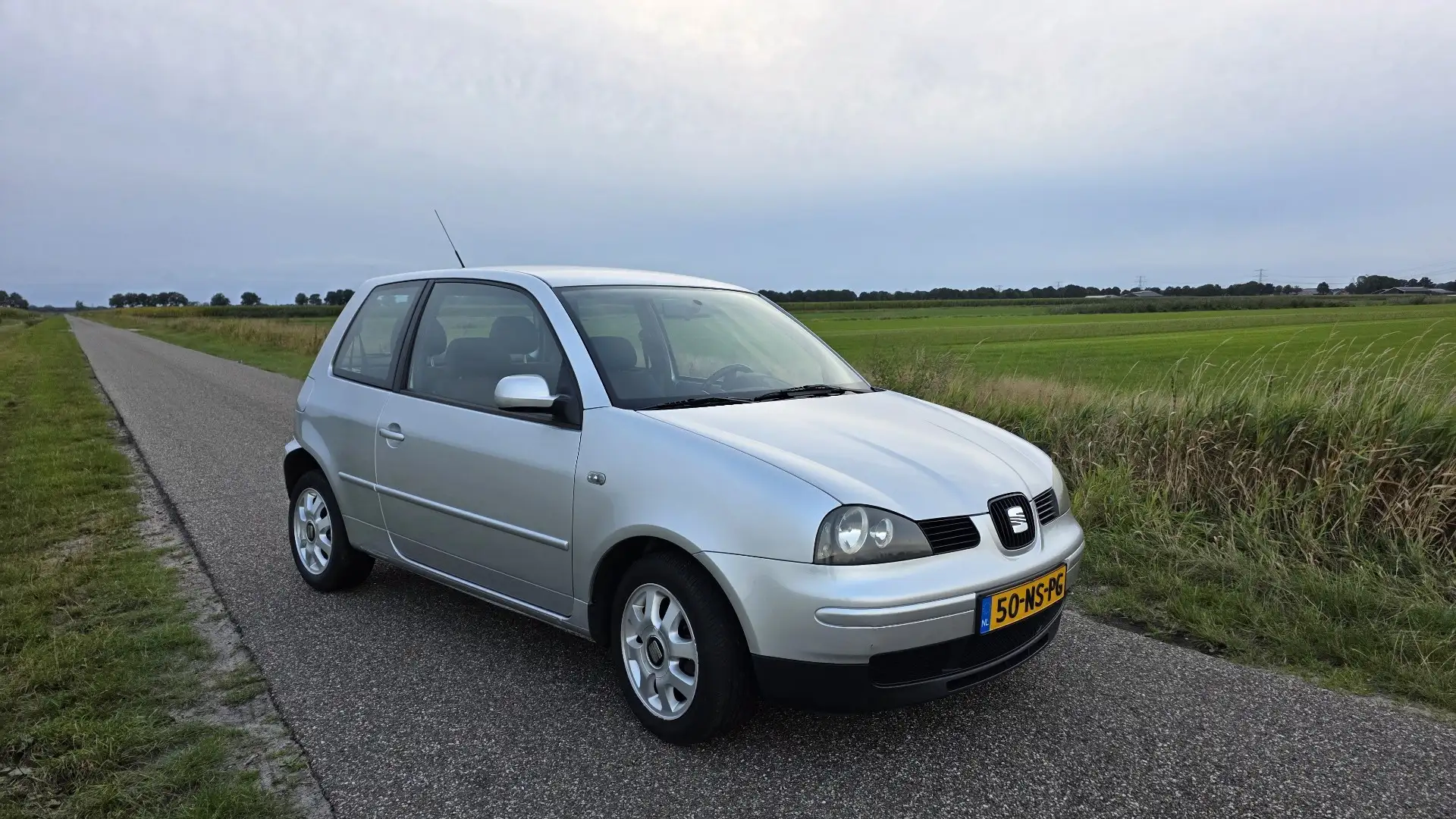 SEAT Arosa 1.4i Stella Stříbrná - 2