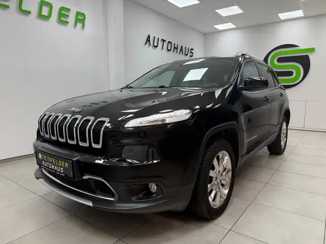 Jeep Cherokee view 3