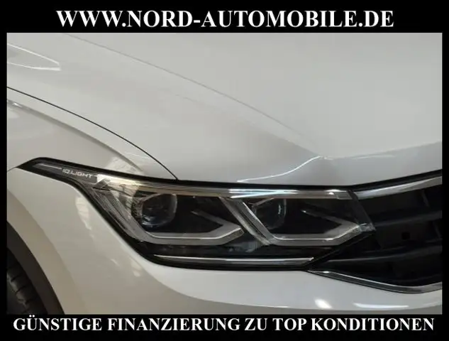 Volkswagen Tiguan view 14