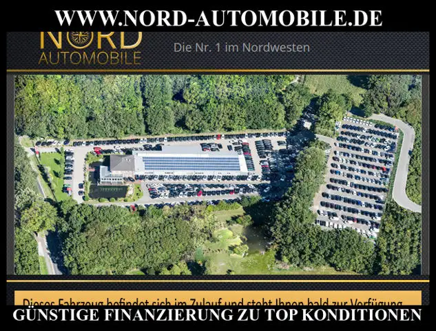 Volkswagen Tiguan view 4