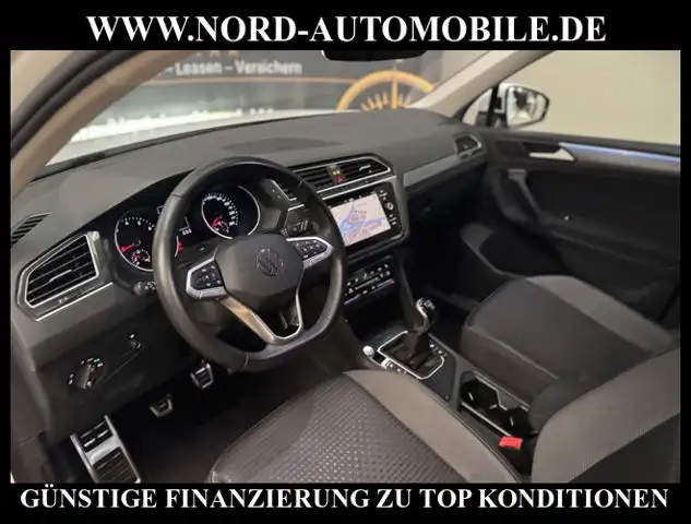 Volkswagen Tiguan view 16