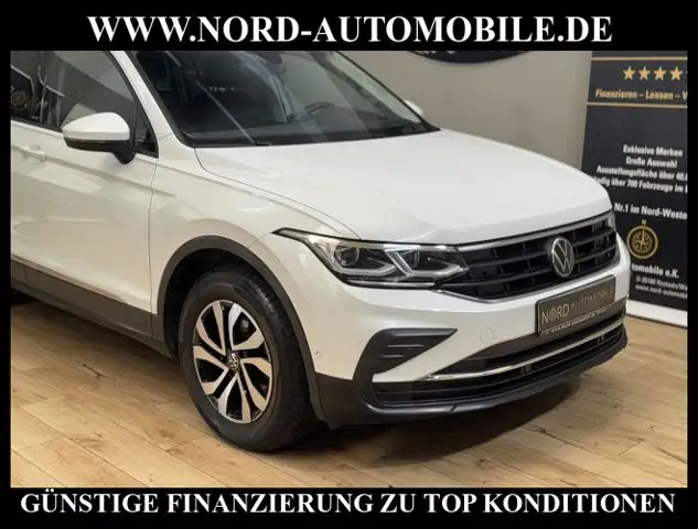 Volkswagen Tiguan view 13
