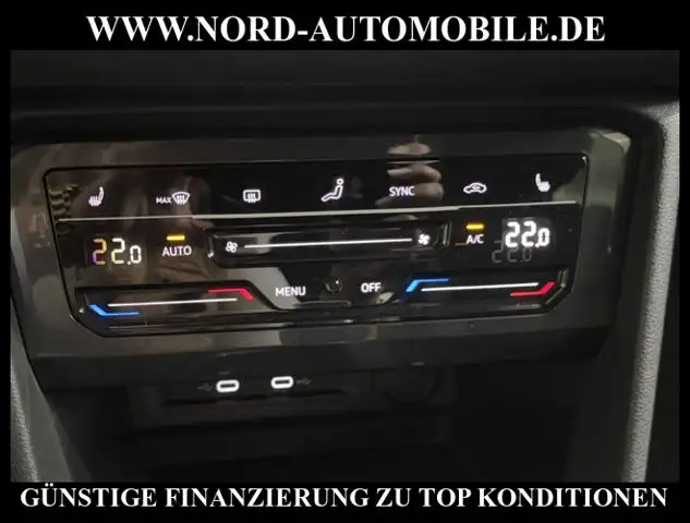 Volkswagen Tiguan view 28