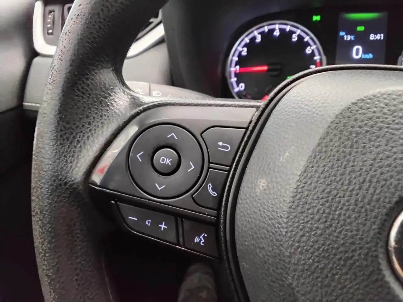 Toyota RAV 4 снимка Toyota RAV 4