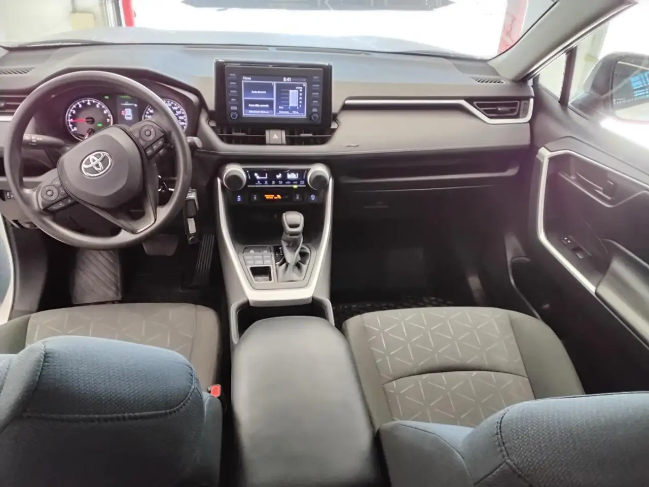 Toyota RAV 4 снимка Toyota RAV 4