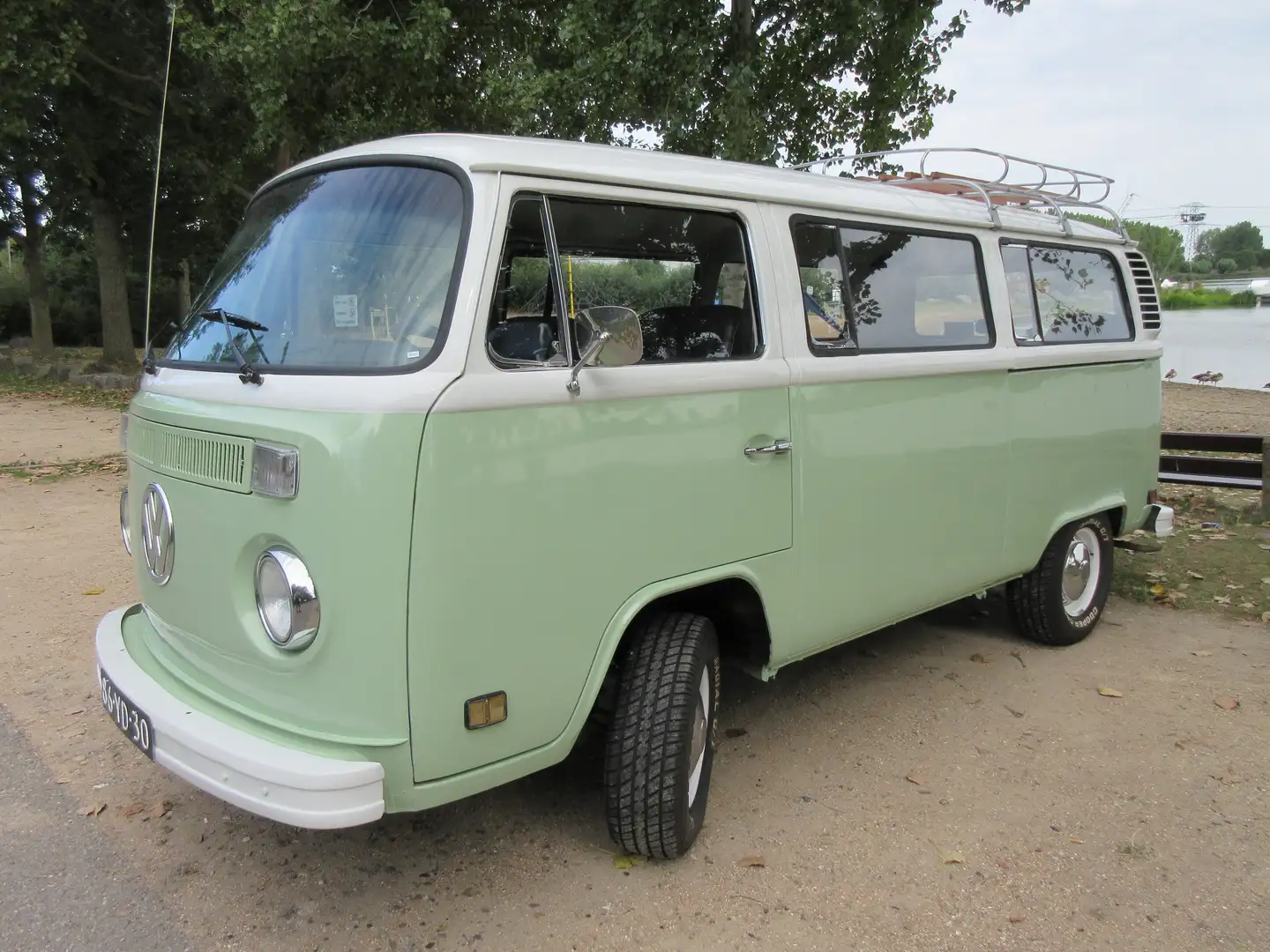Volkswagen T2 Zelená - 2