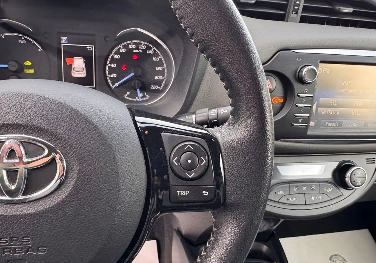 Toyota Yaris Yaris — photo 22