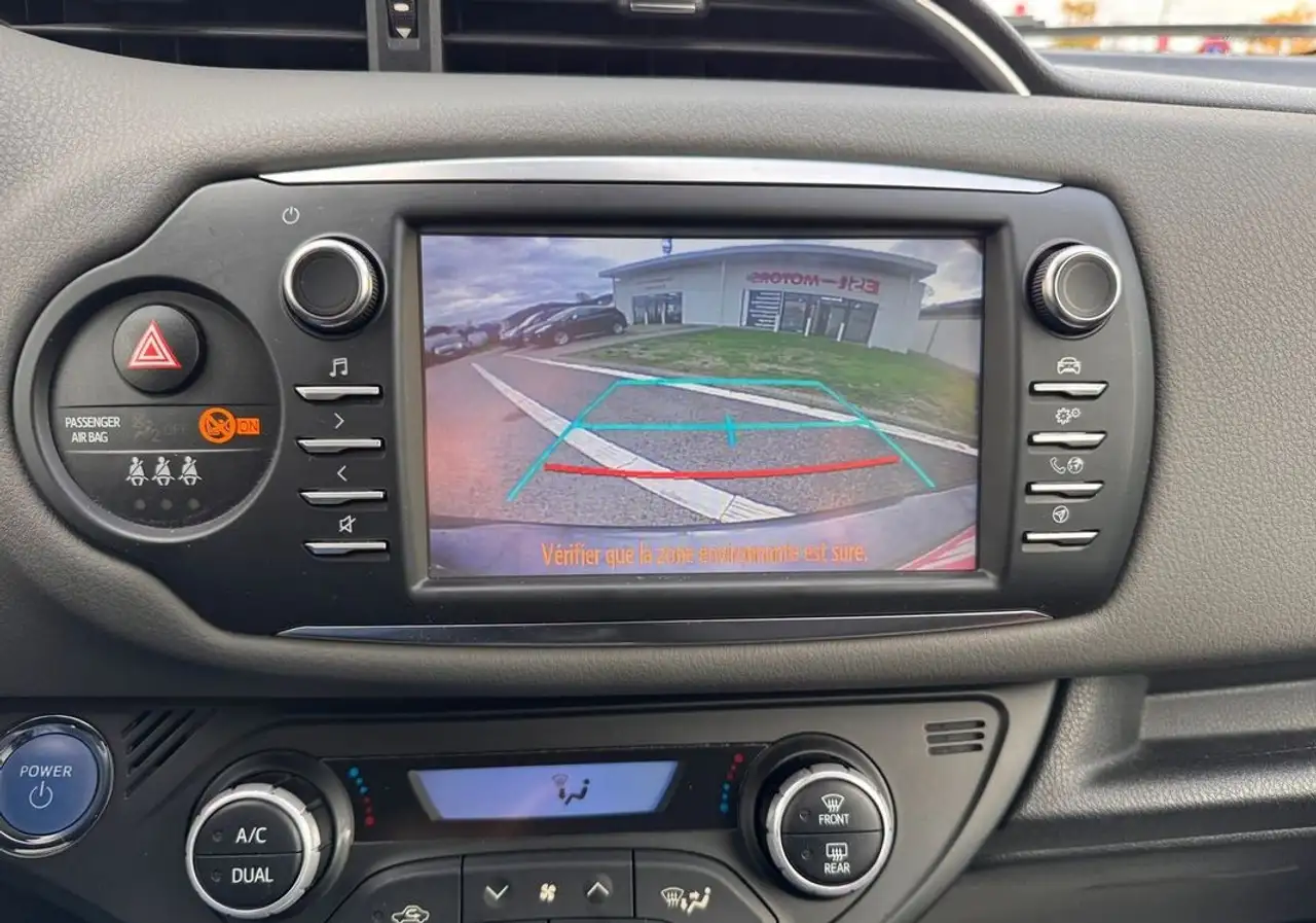 Toyota Yaris Yaris — photo 39