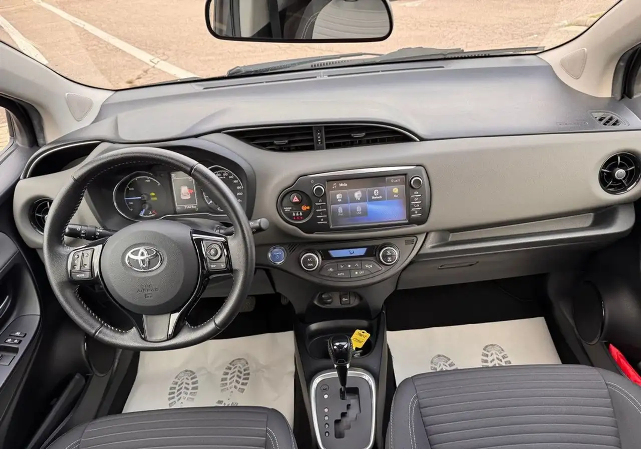 Toyota Yaris Yaris — photo 30