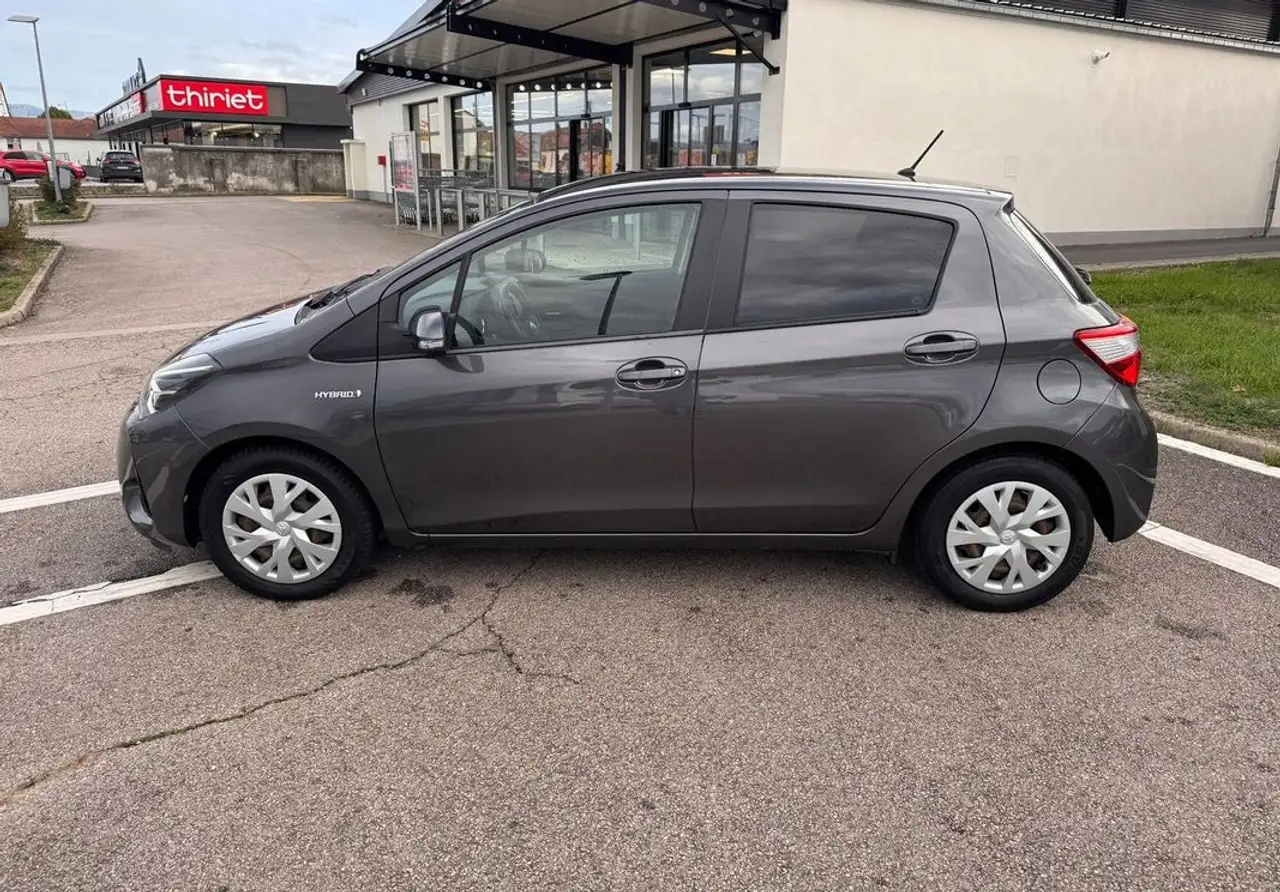 Toyota Yaris Yaris — photo 12