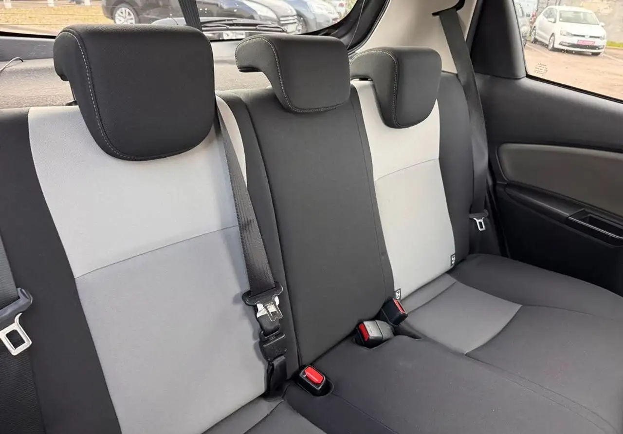Toyota Yaris Yaris — photo 33