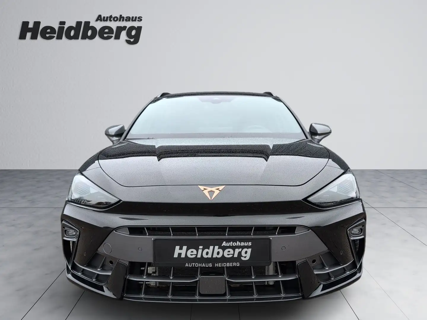 CUPRA Leon Cupra Leon Sportstourer 2.0 TDI DSG Edge 18" Allwe Černá - 2