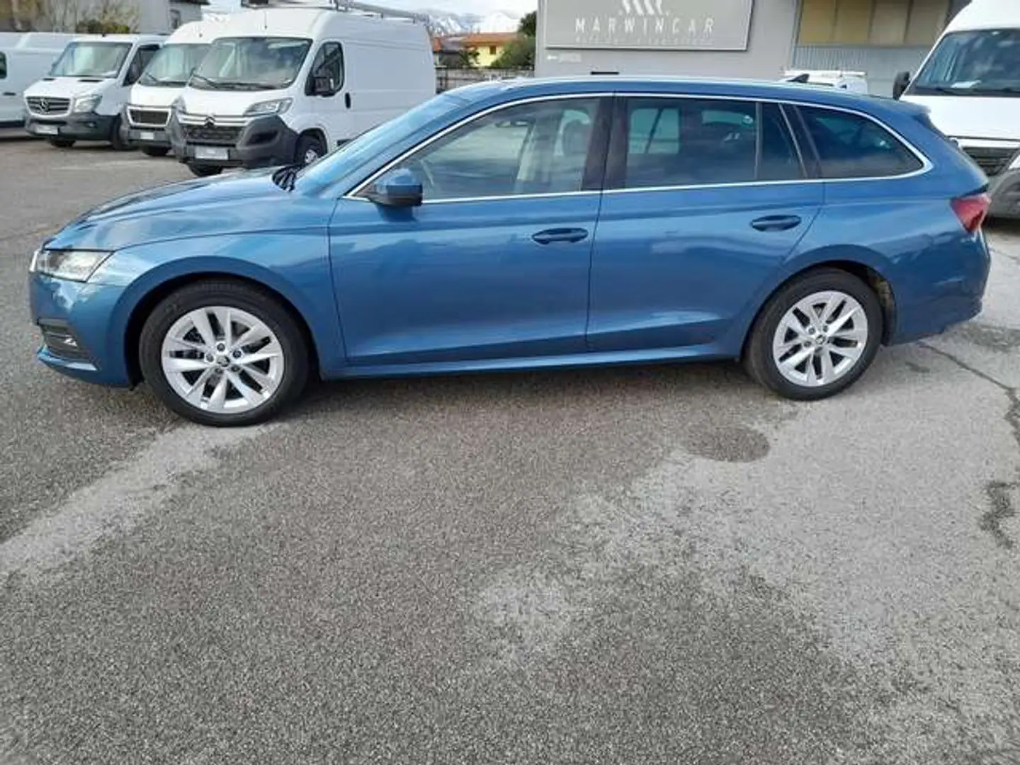 Skoda Octavia Octavia Wagon 2.0 tdi evo Style 4x4 150cv dsg Bleu - 2
