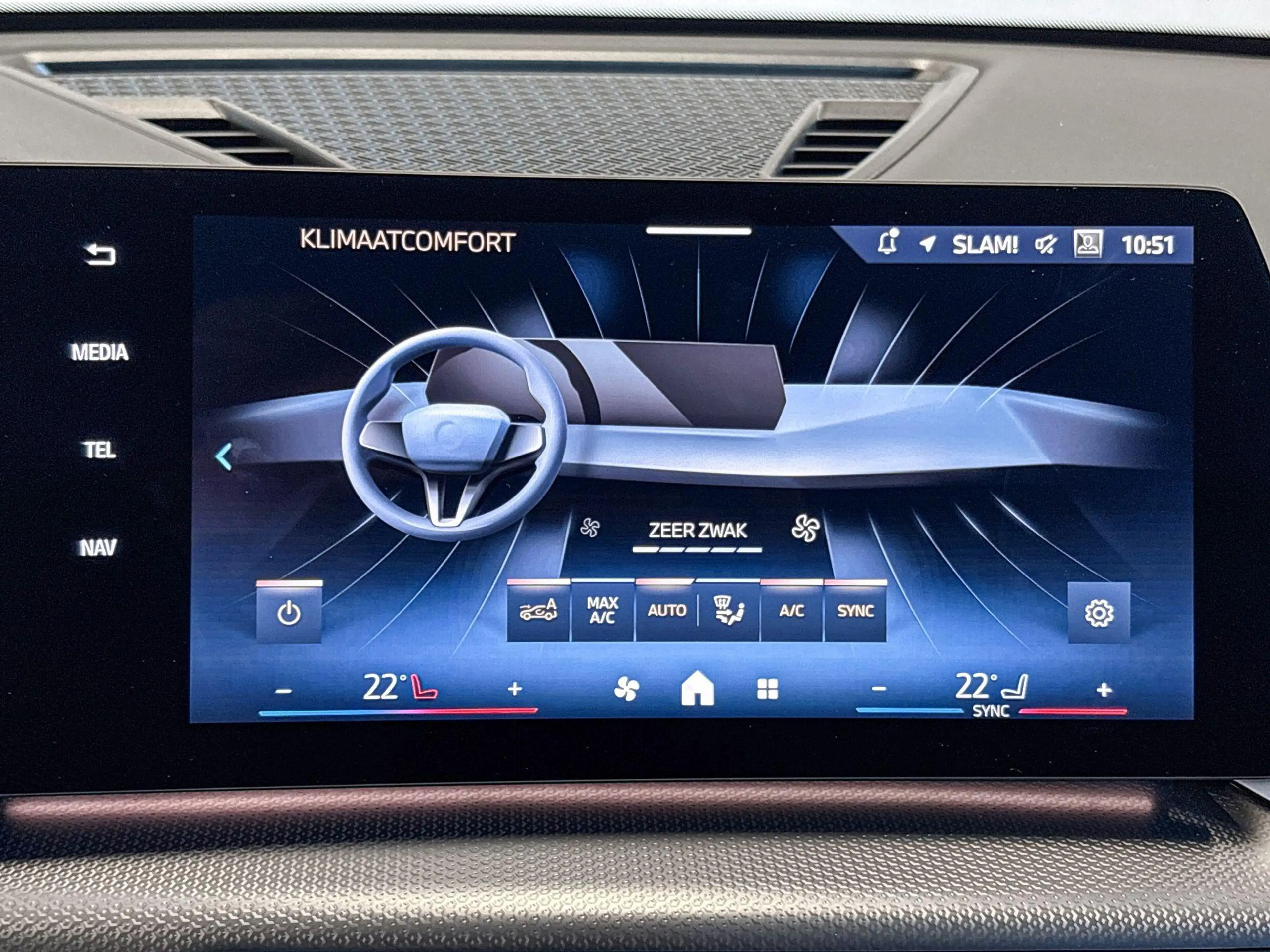 BMW iX1 eDrive20 Premium Pack M Sport Edition — photo 14