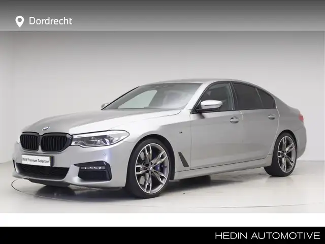 BMW 540 5-serie 540i M-Sport | Individual Donington Gray |