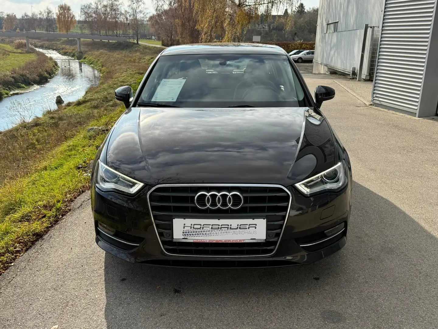 Audi A3 1.4 TFSI intense Braun - 2