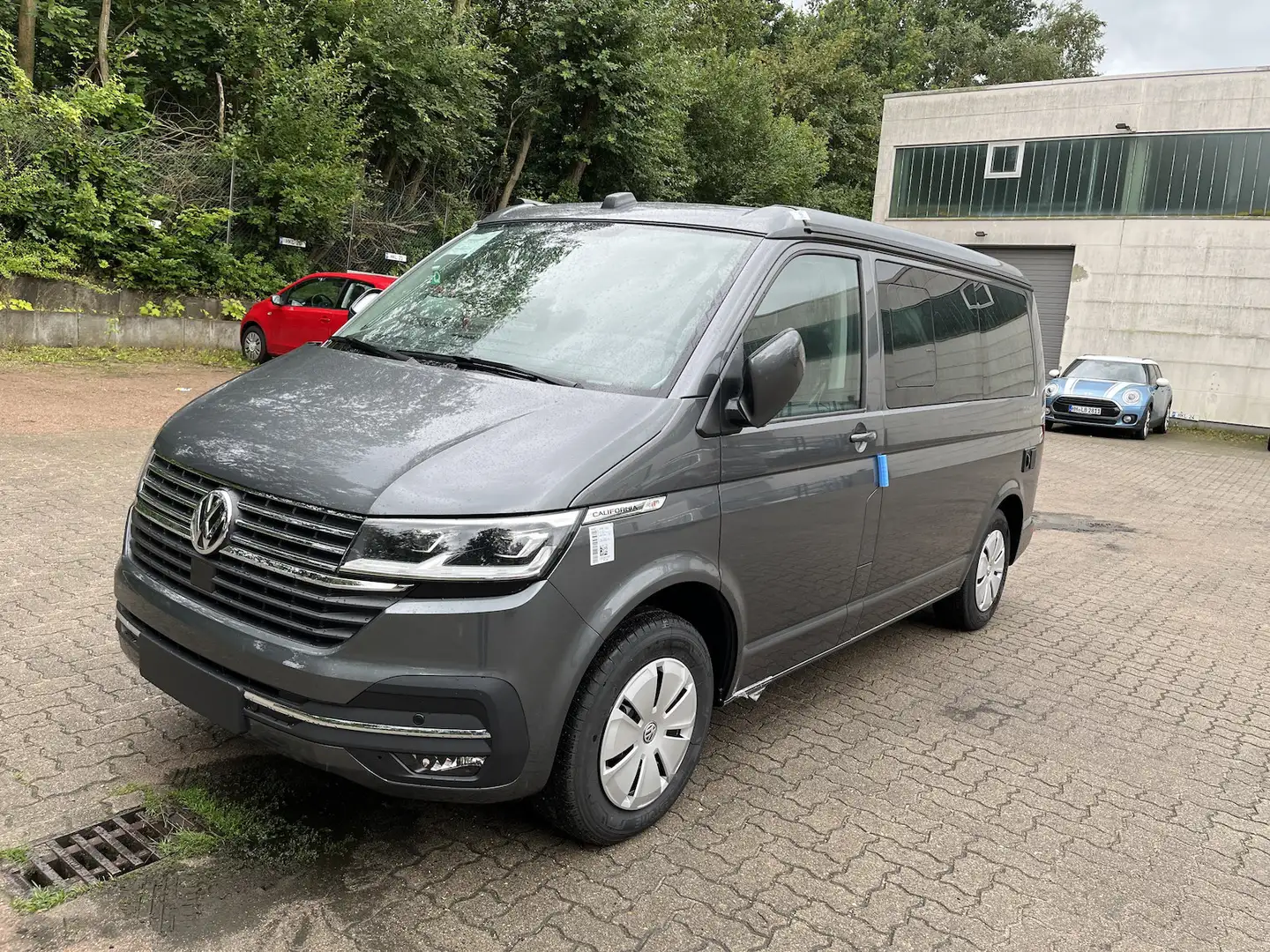 Volkswagen T6.1 California Ocean DSG Automatik Tageszulass. Gri - 2