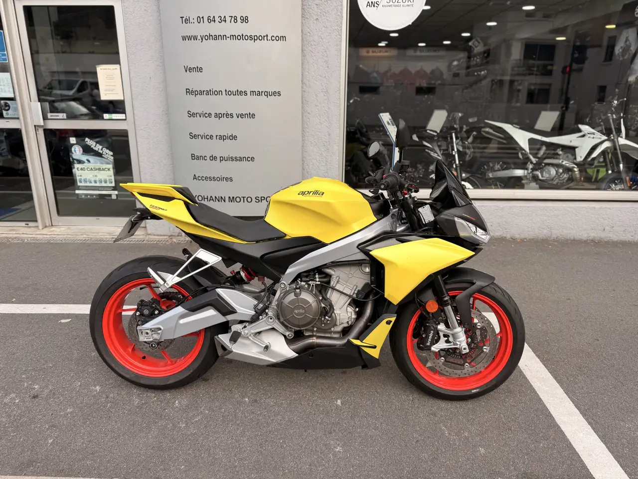 Aprilia Tuono