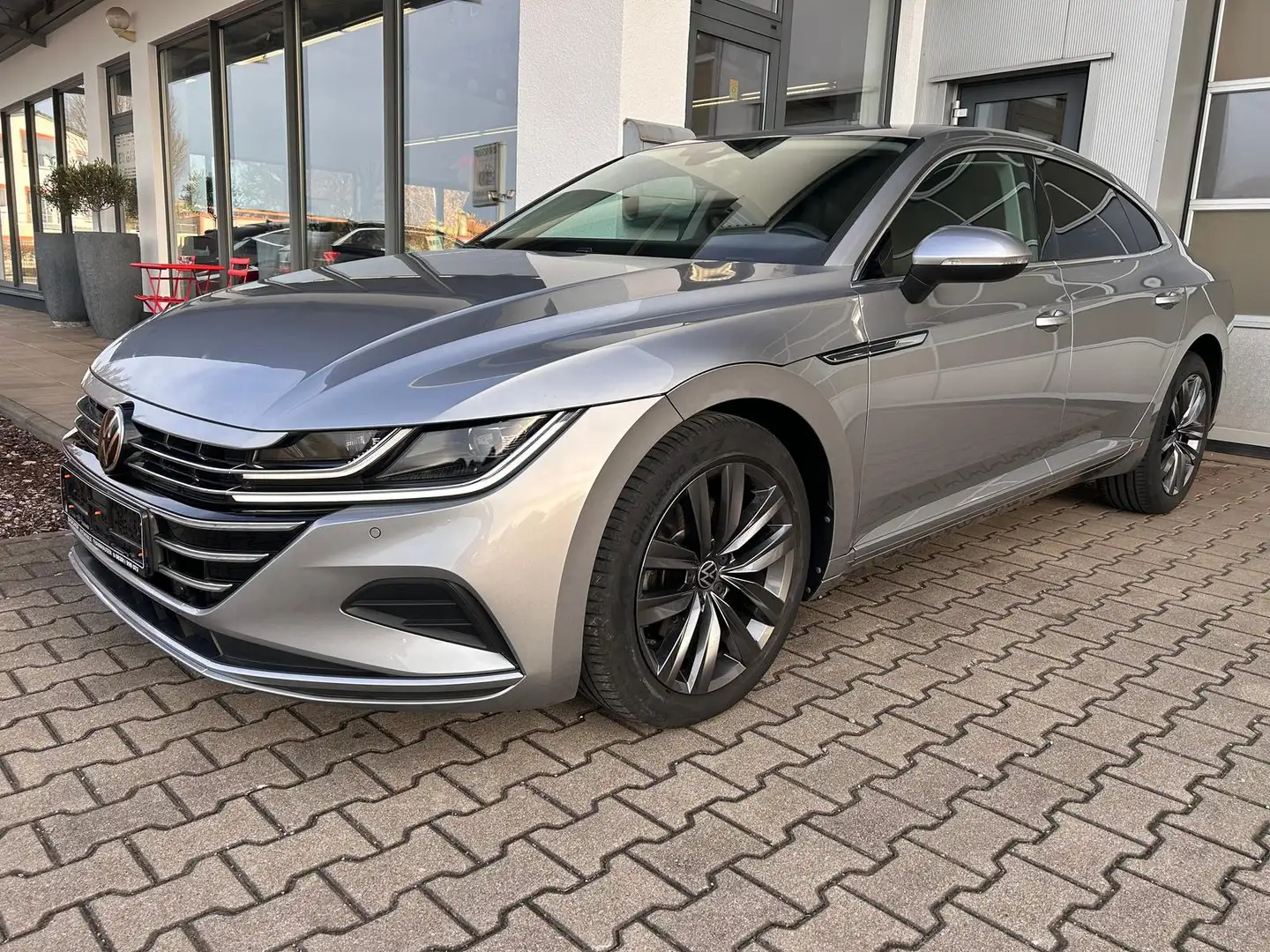 Volkswagen Arteon 2.0 TDI DSG Navi ACC 4xSHZ App-C LightAssist Silber - 2