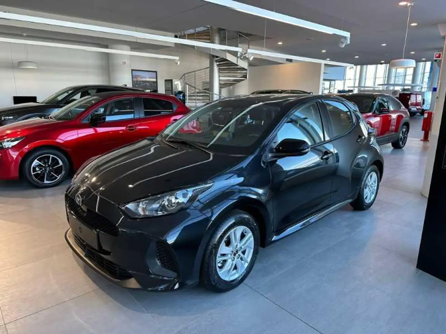 Mazda 2 1.5 vvt full hybrid electric centre line e-cvt Nero - 1